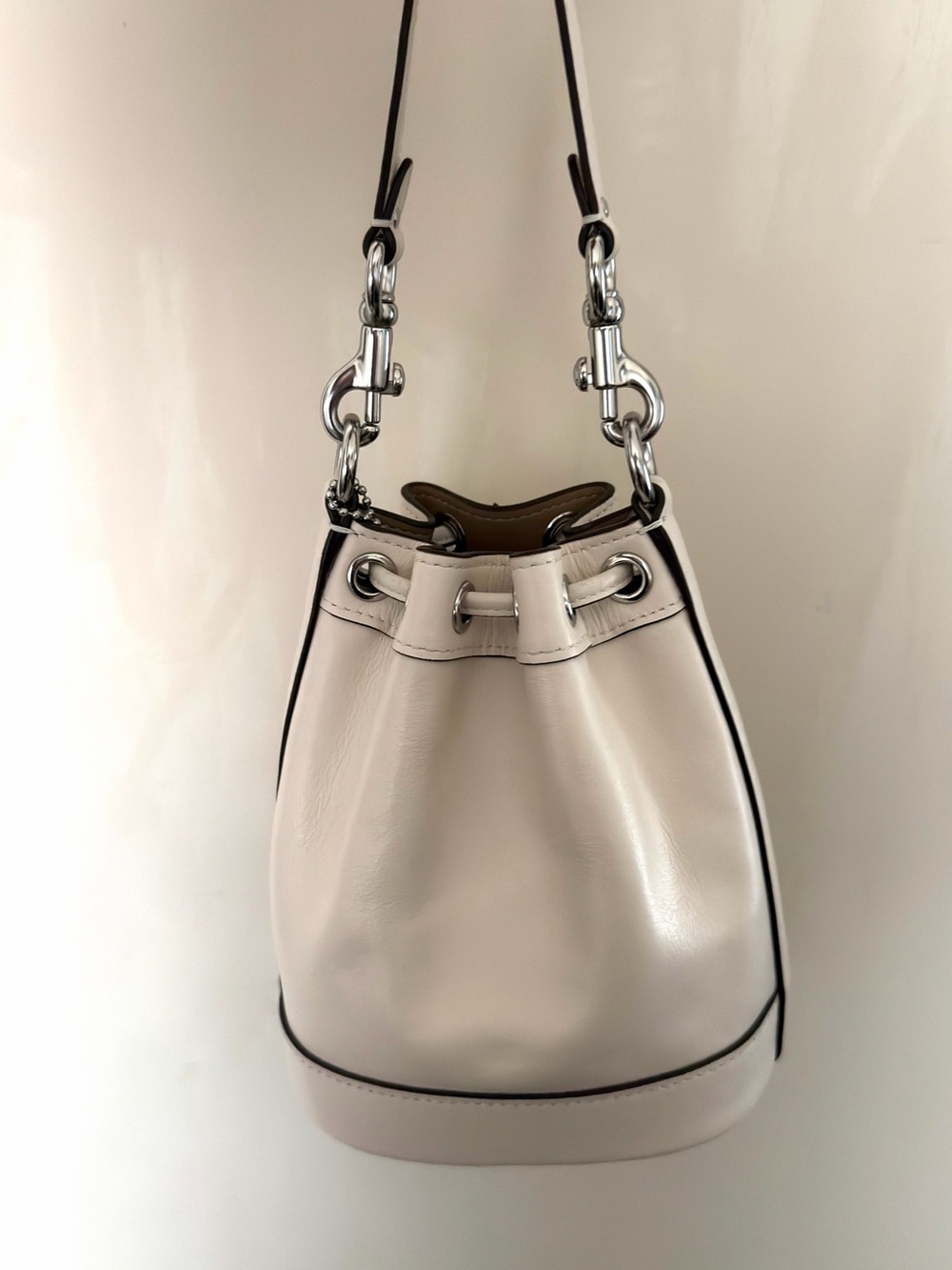 Coach Mini Bucket Bag in Cream - Picture 3 of 5